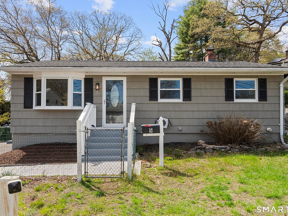 1st image of 5 Elaine Drive