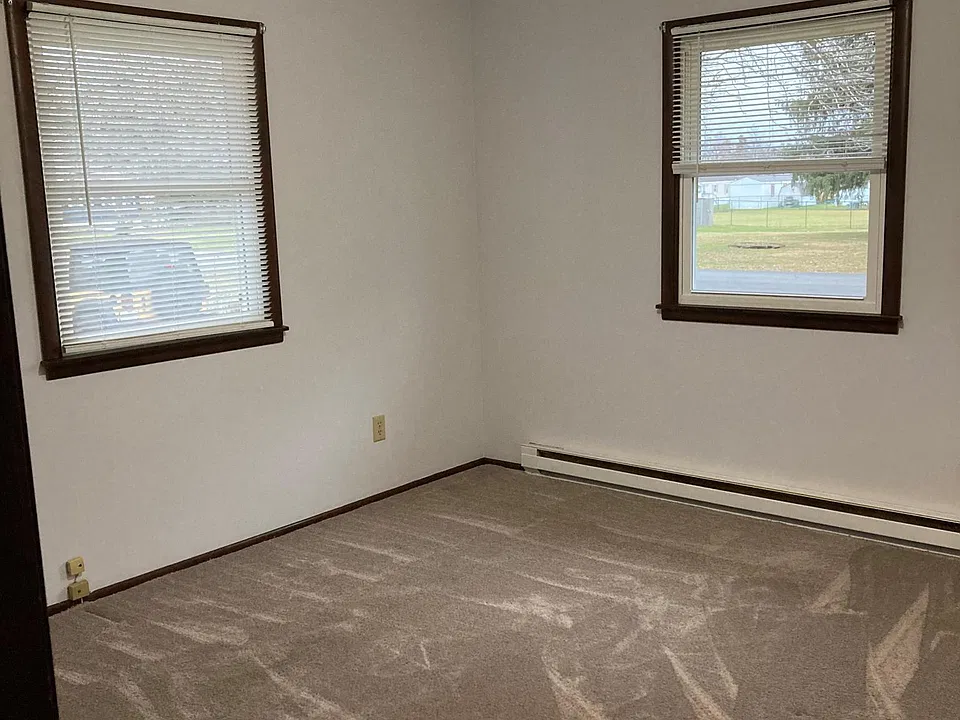 bedroom #1