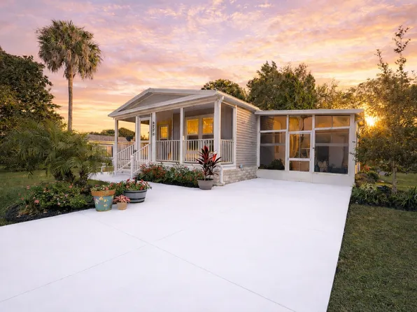 8270 W Charmaine Dr #B13, Homosassa, FL 34448