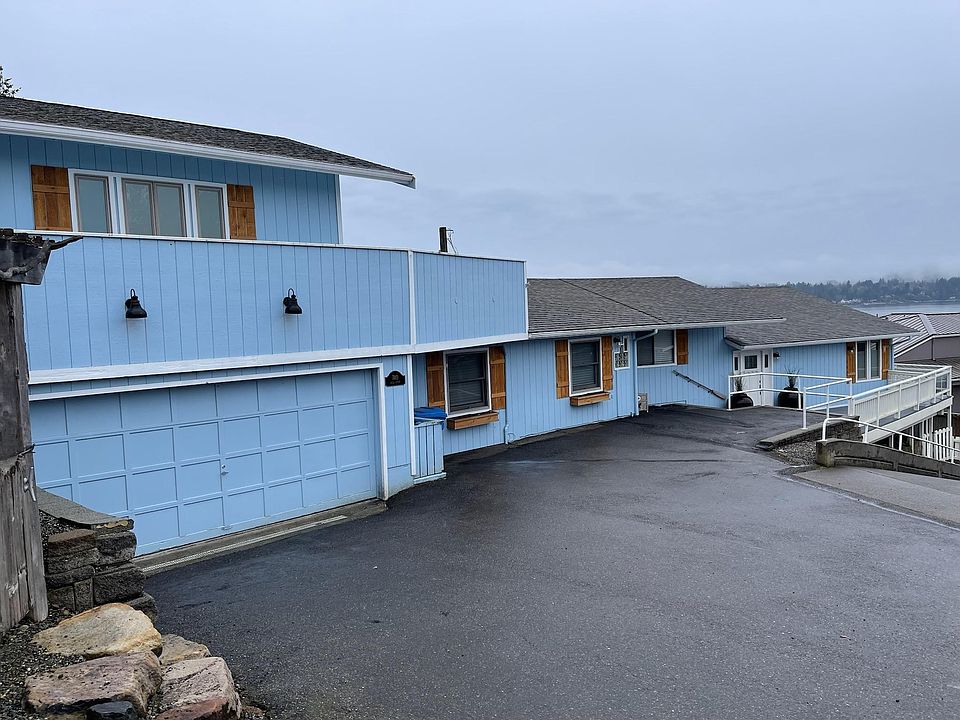 1st image of 740 Berg Ct NW