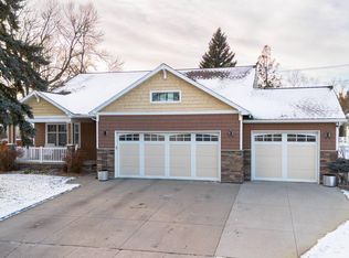 1516 Walnut St, Grand Forks, ND 58201