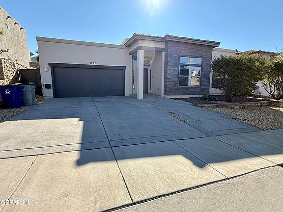 3rd image of 1252 Desert Mirage Pl