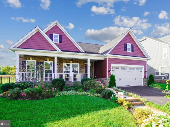 17474 Spring Cress Dr, Dumfries, VA 22026