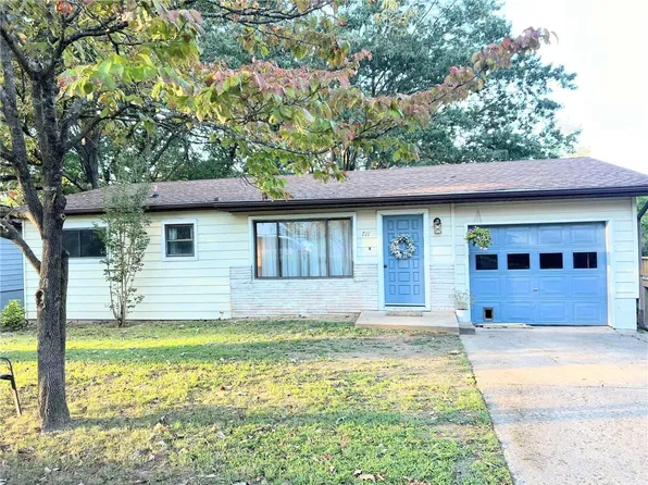 711 Beverly Dr, Harrison, AR 72601