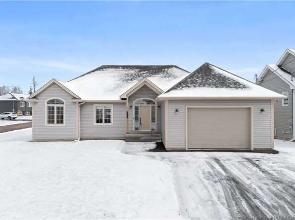 260 Chatellerault St, Shediac, NB E4P 0L2