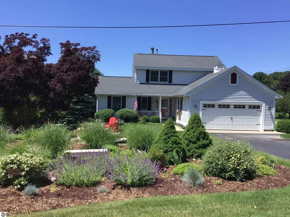 11008 S Lacore Rd, Empire, MI 49630