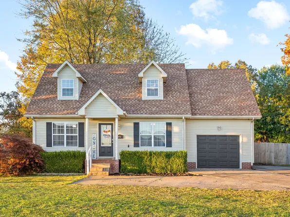 950 Hugh Hunter Rd, Oak Grove, KY 42262