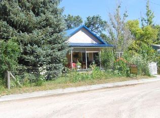 221 Grant St, Gordon, NE 69343