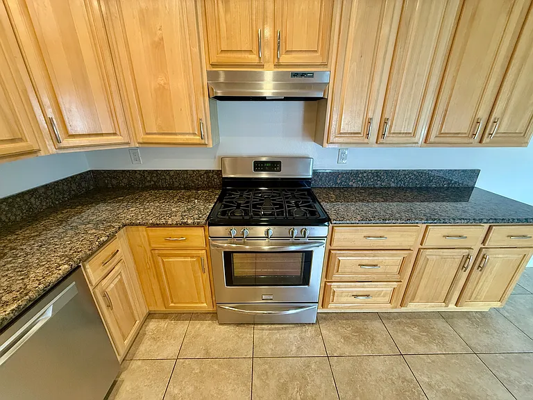 2725 Calle Del Comercio #B — Photo 11