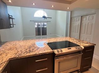 2352 NW 37th Ave, Pompano Beach, FL 33066