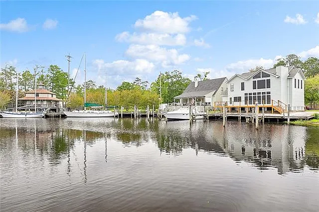 101 Marina Dr — Photo 21