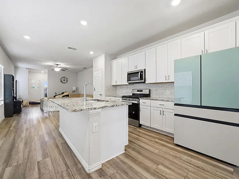 224 Monarch Way — Photo 13