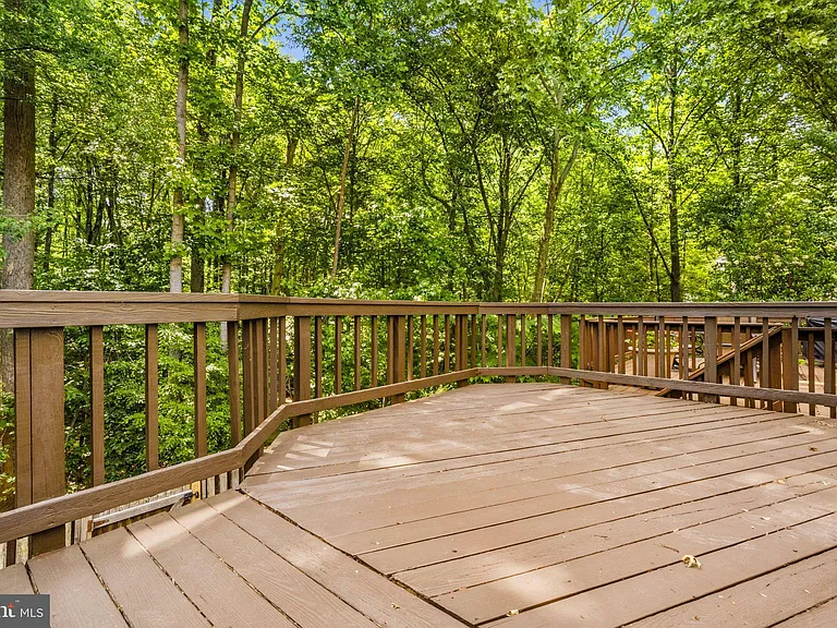 6088 Heatherwood Dr — Photo 20