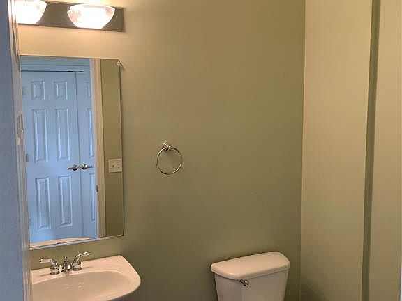 3rd image of 41815 Yeats Dr #1