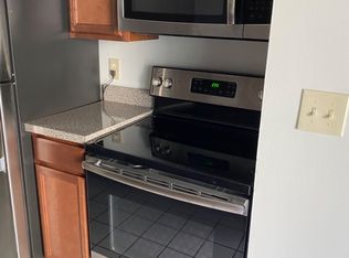 2445 Madison Rd #6, Cincinnati, OH 45208