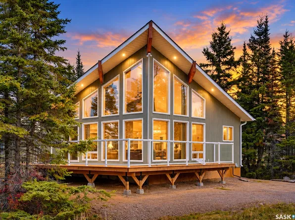 2 Falcon Place, Candle Lake, SK S0J 3E0