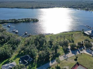 1040 Lake June Rd, Lake Placid, FL 33852