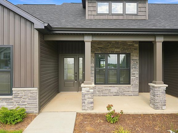 3rd image of 4274 Demeree Way
