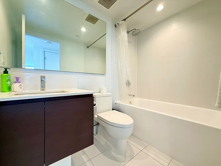 5508 Hollybridge Way #1303 — Photo 7