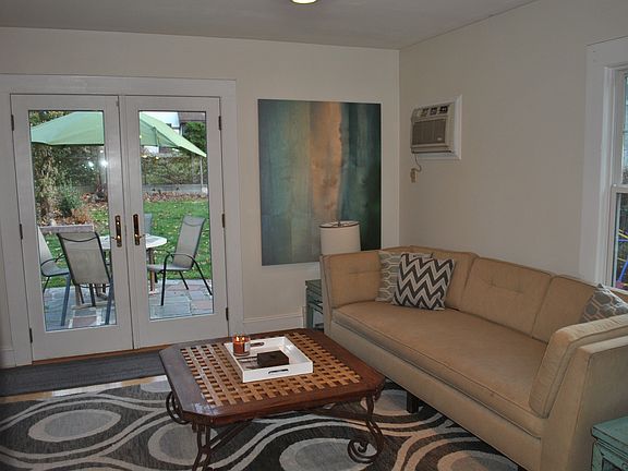 3rd image of 50 Kendal Ave