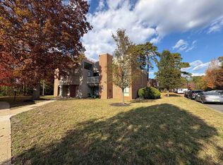 504 Meadowbrook Dr #504, Mays Landing, NJ 08330