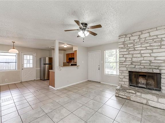 4th image of 408 Lake Creek Cir #410