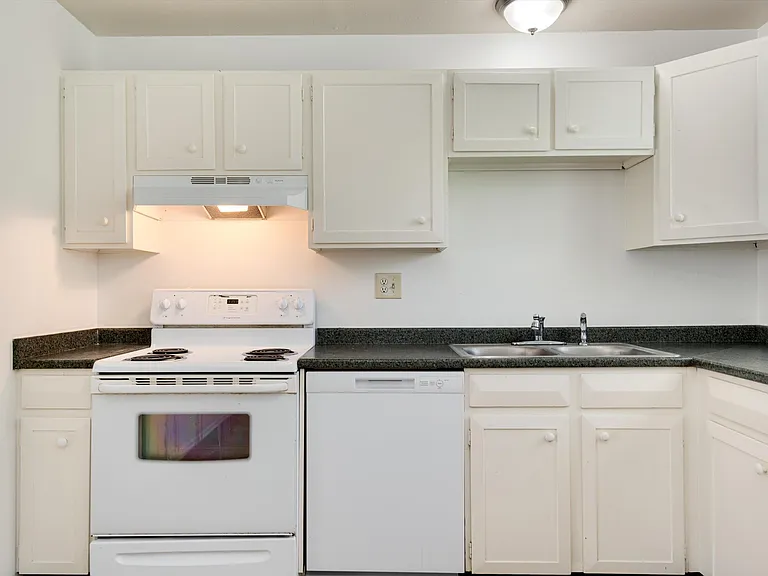 16176 E Bates Dr — Photo 12