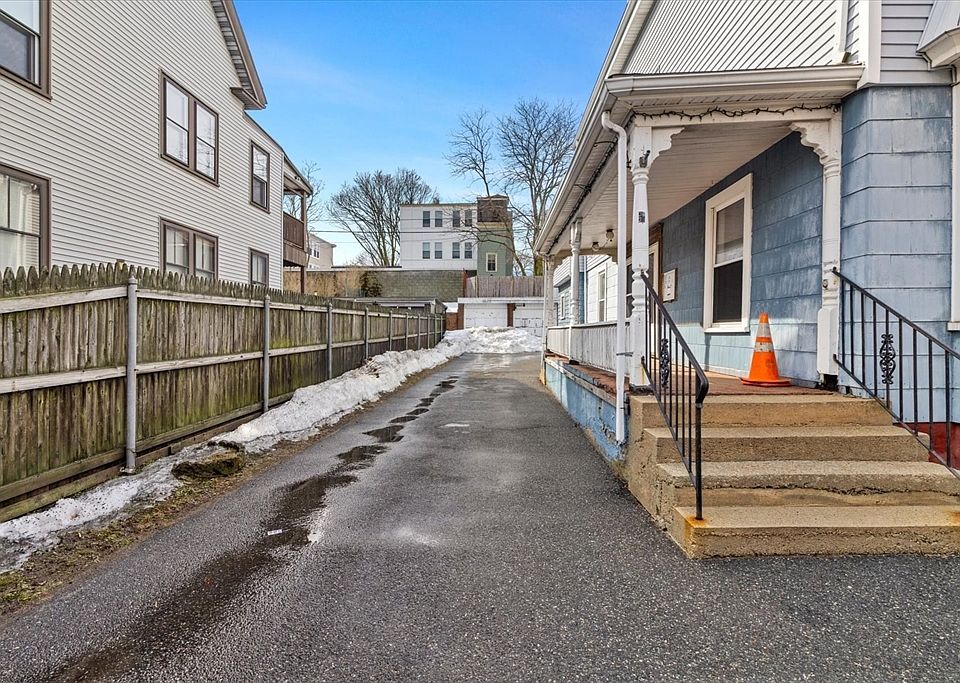 2nd image of 36-38 Harvest St