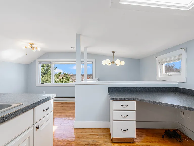 64 Rochambeau Ave #3 — Photo 3