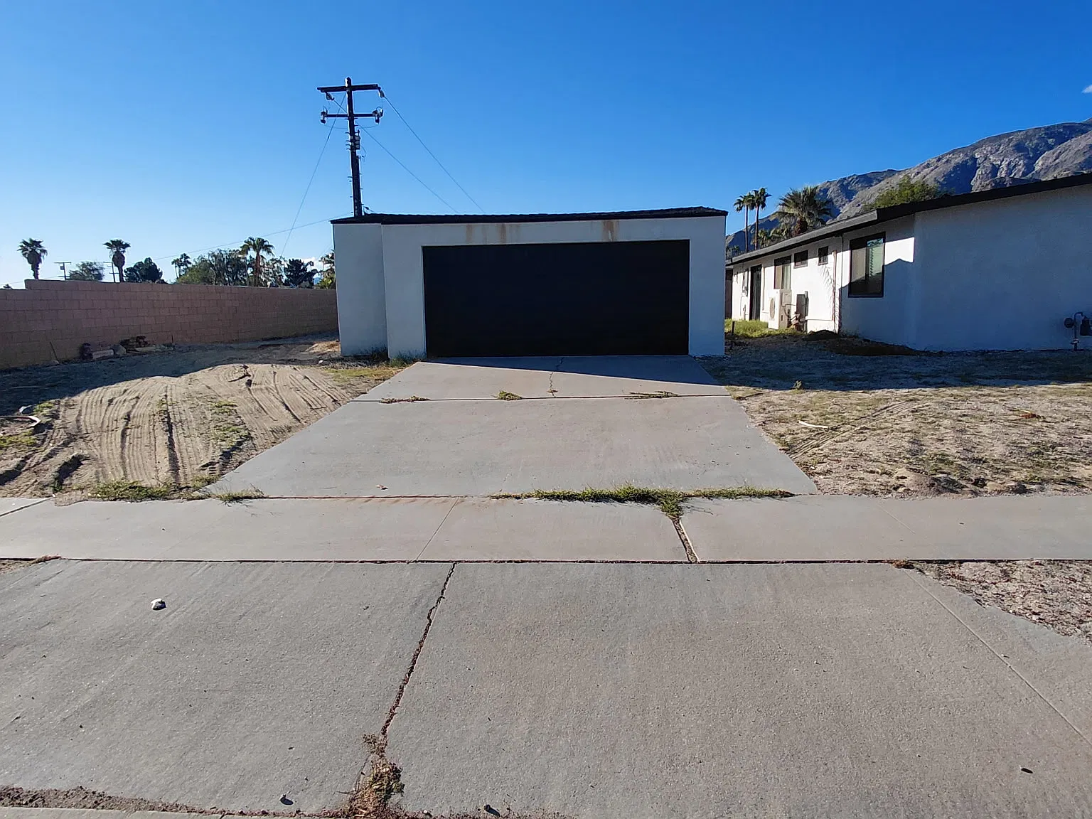 3 bed, 1.5 bath, 1248 sqft, $2,800 — Photo 3
