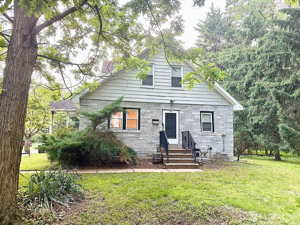 1st image of 303 Stephenson Ave