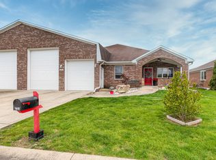 11950 Civic Cir #2, Mooresville, IN