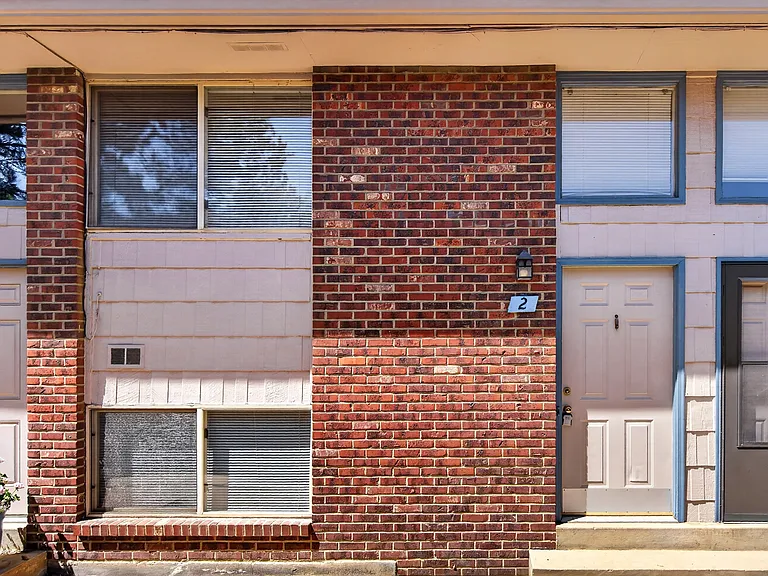 1434 Hover St #2 — Photo 1