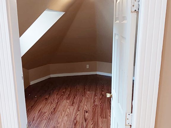 5th image of 94 Glen St Floor 3