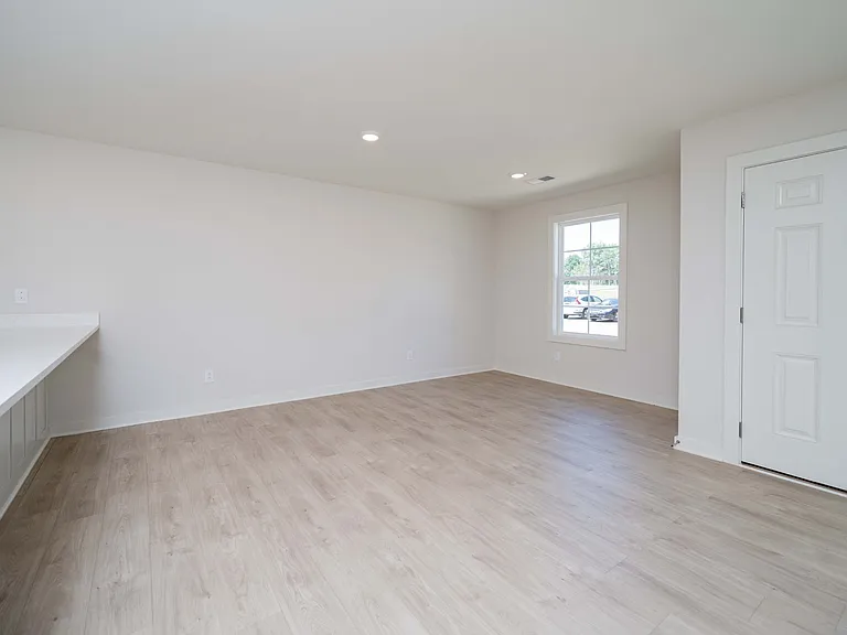 101 Mountaindale Dr — Photo 4