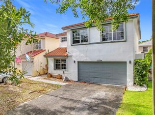 10764 Lenox Rd, Hollywood, FL 33026