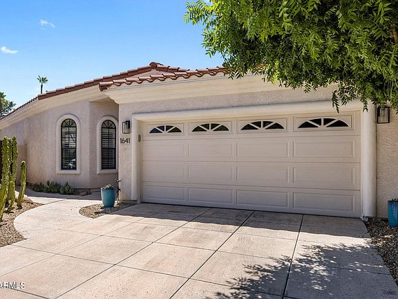 2nd image of 1641 E PALMAIRE Avenue