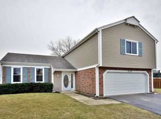 254 Jackson Ct, Bartlett, IL 60103