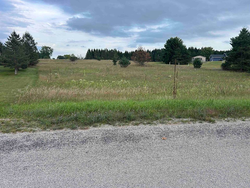 1st image of Skyview Ln #3