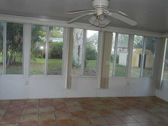 4th image of 363 Dorchester Dr