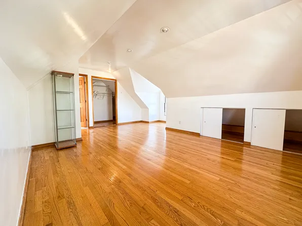 66-42 Clinton Avenue image 12 of 14