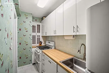 Rented by Sotheby's International Realty