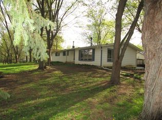 4910 King Rd, Harvard, IL 60033