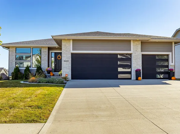 3639 NW 165th St, Clive, IA 50325