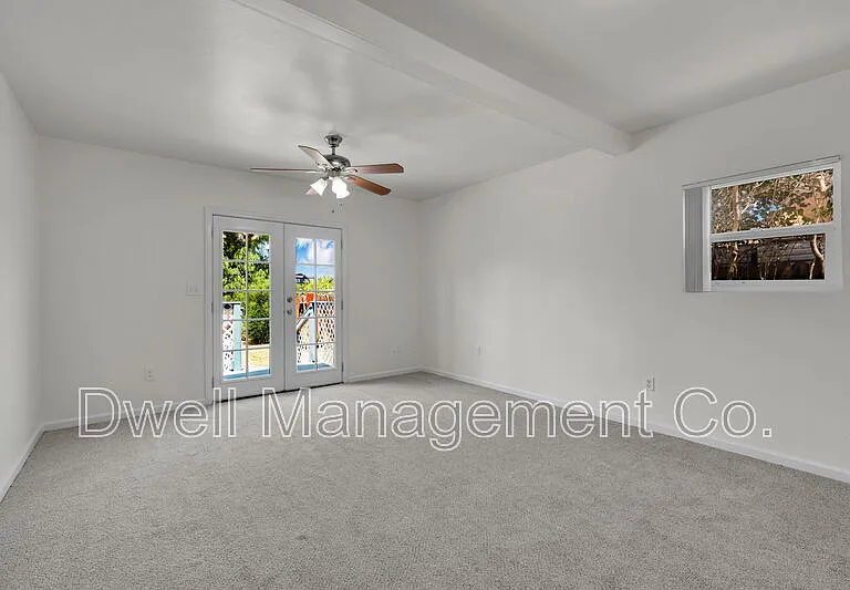 8355 Golden Ave — Photo 13