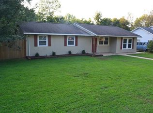 807 4th Ave SW, Gravette, AR 72736