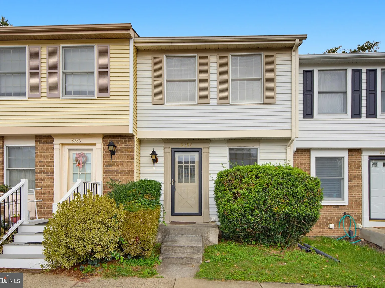 2 bed, 1.5 bath, 1395 sqft, $2,600 — Photo 1