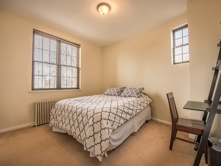 433 Longfellow St NW #2 — Photo 4