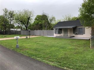 2520 Arrow Ln, Fort Worth, TX 76114