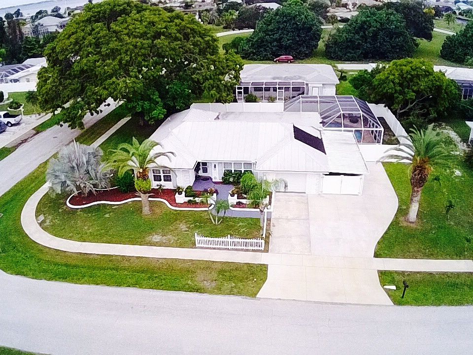 Courtesy of BobsListings.com